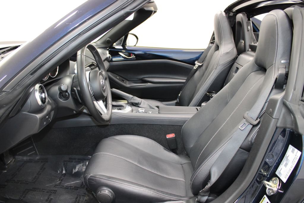 Used 2025 MAZDA MX-5 Miata RF Grand Touring RWD image 19