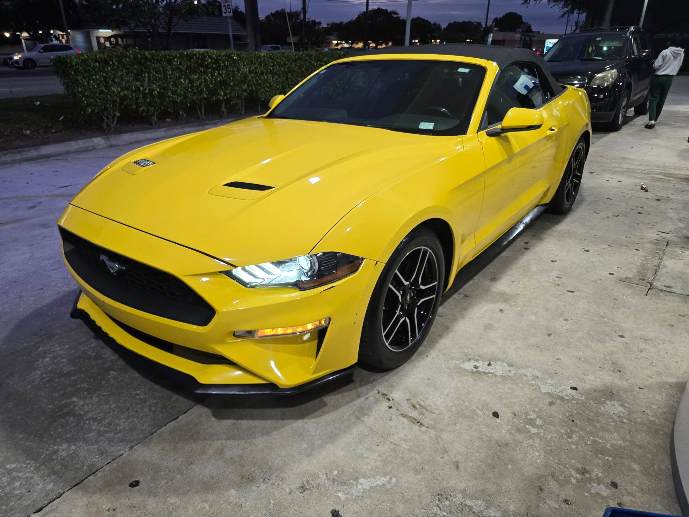 Used 2018 Ford Mustang Premium w/ Equipment Group 201A