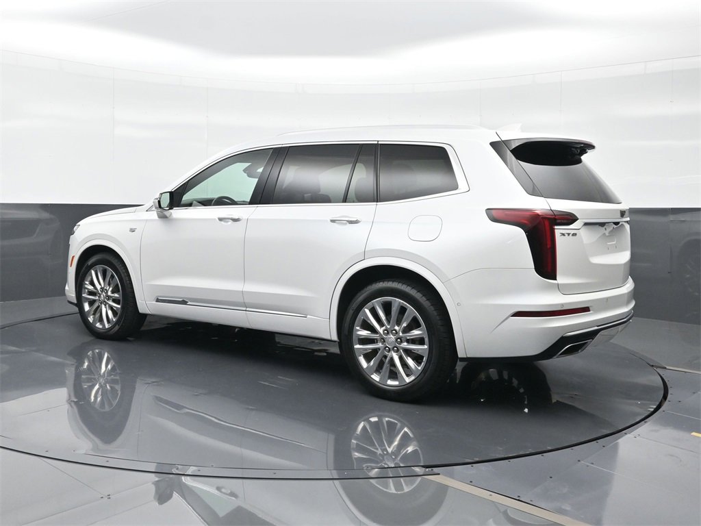 Certified 2023 Cadillac XT6 Premium Luxury w/ Technology Package image 3