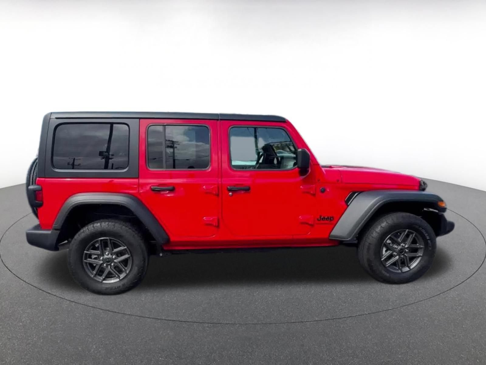 Used 2025 Jeep Wrangler Unlimited Sport AWD/4WD image 16