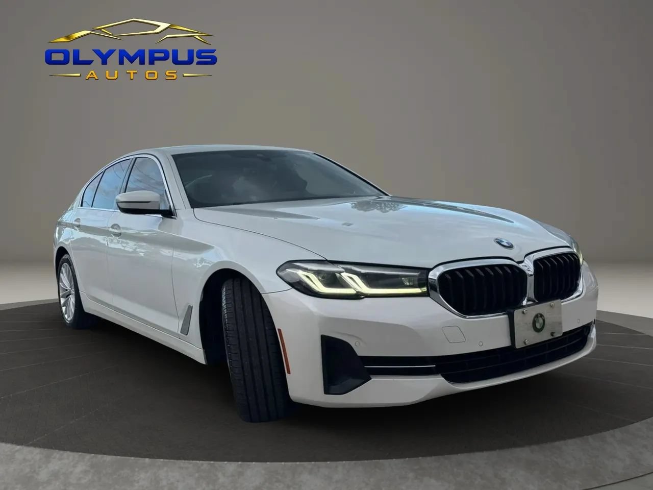 Used 2022 BMW 530i RWD image 2