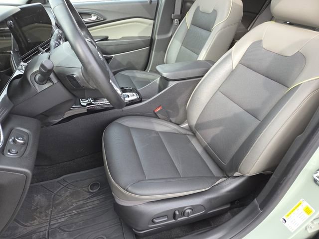 Used 2024 Chevrolet Trax ACTIV w/ Sunroof Package image 33