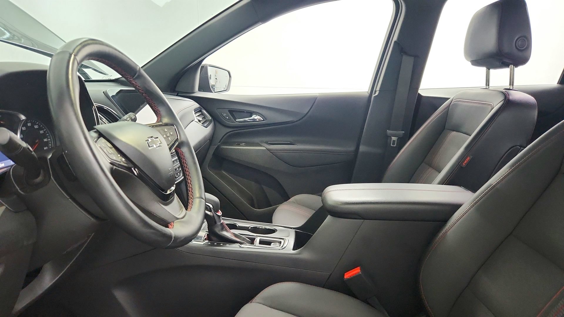 Used 2024 Chevrolet Equinox RS FWD image 17
