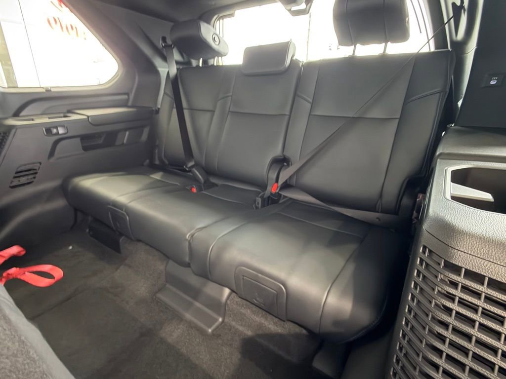 Certified 2026 Toyota Sequoia Platinum AWD/4WD image 34