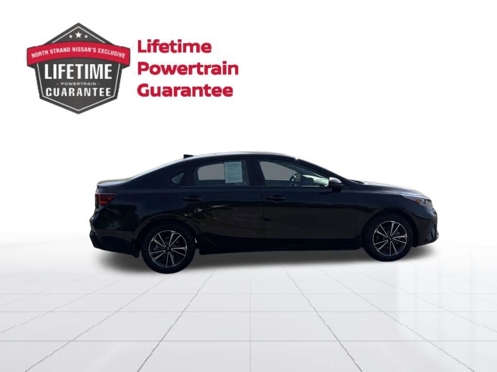 Used 2022 Kia Forte LXS FWD image 7