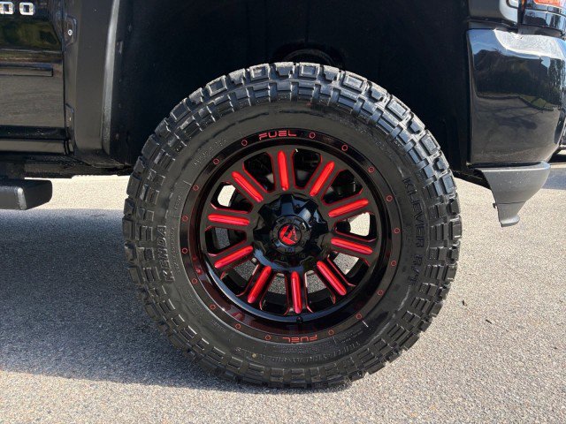 Used 2017 Chevrolet Silverado 1500 LT AWD/4WD image 16