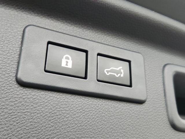 Used 2023 Subaru Forester Touring image 30