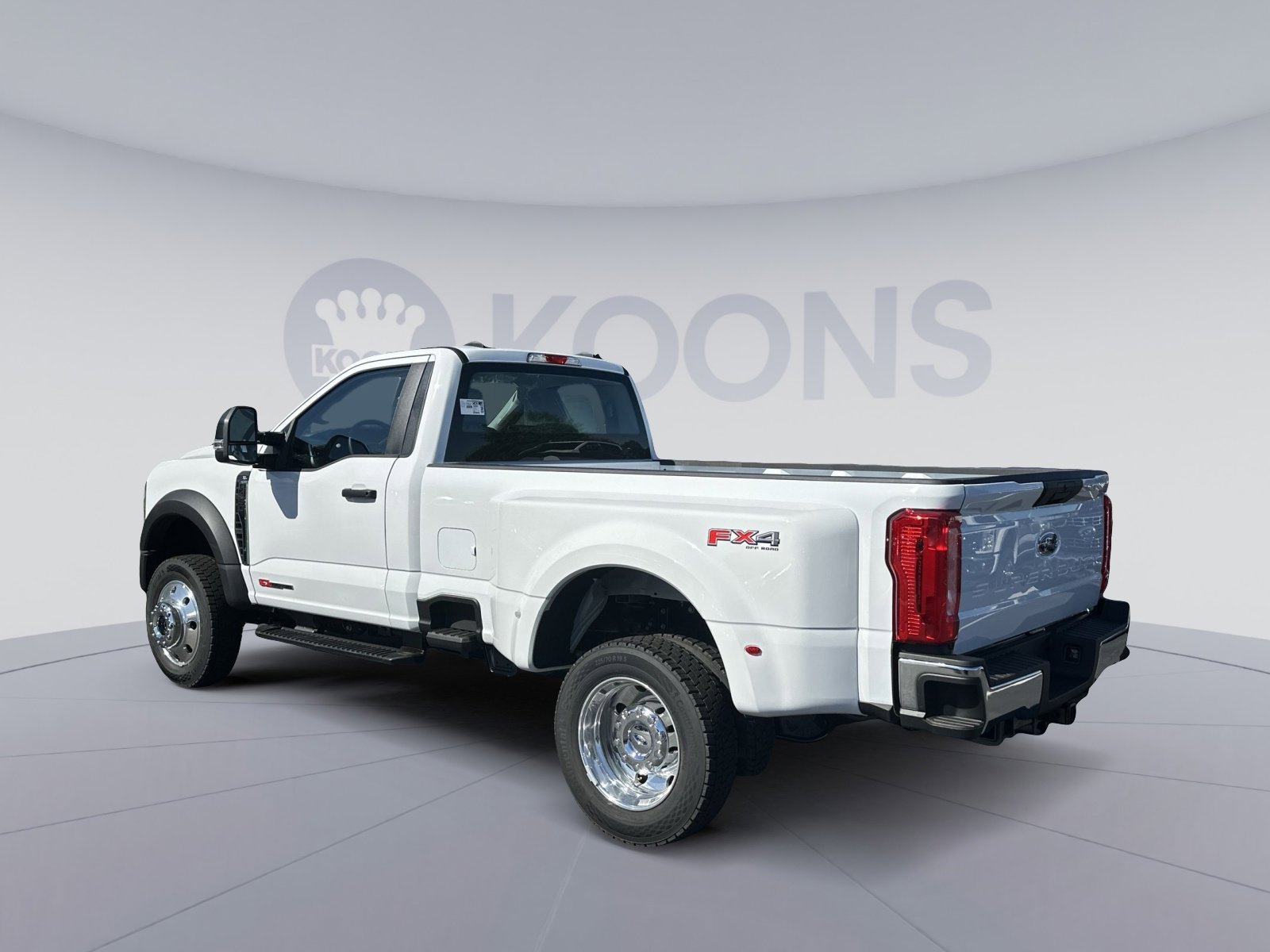 New 2026 Ford F450 XL w/ XL Driver Assist Package AWD/4WD image 4
