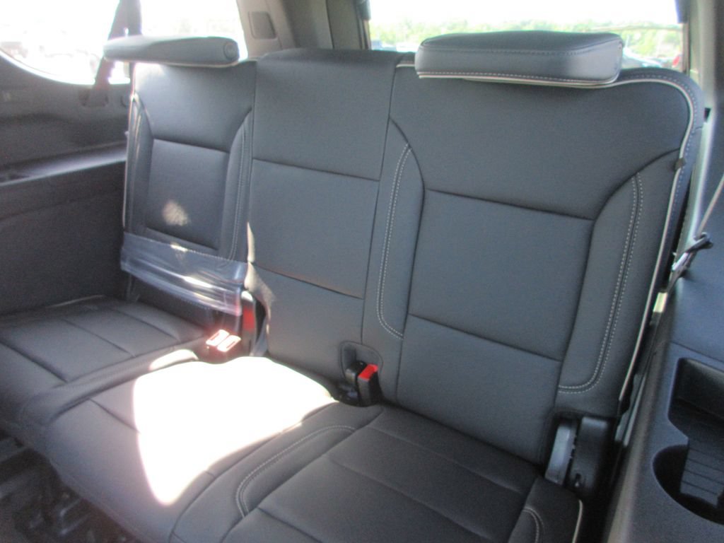 New 2026 GMC Yukon XL Elevation w/ Elevation Premium Package AWD/4WD image 13