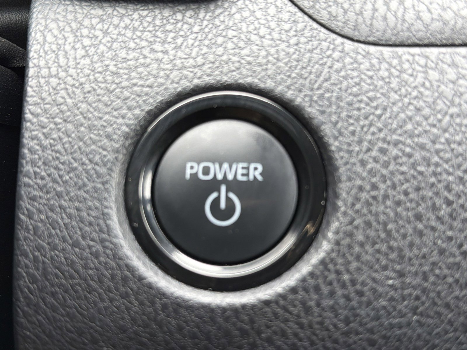 Used 2025 Toyota Camry SE image 28