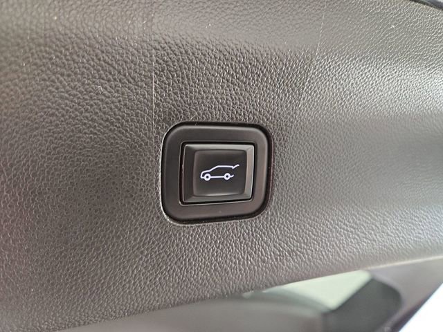 Used 2020 Buick Enclave Essence w/ LPO, Floor Liner Package image 33