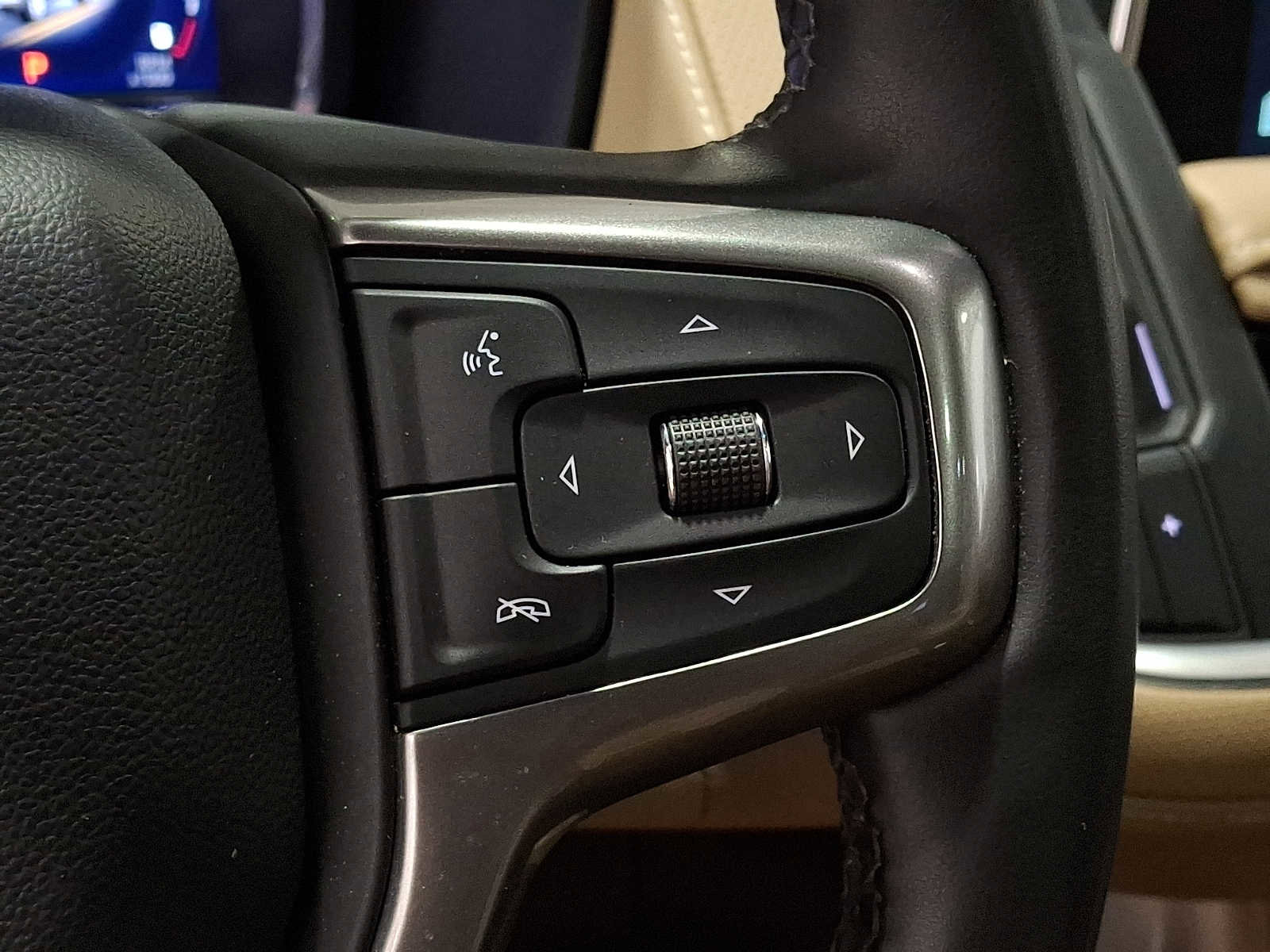 Used 2023 Chevrolet Tahoe Premier image 24