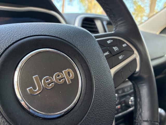 Used 2016 Jeep Cherokee Limited w/ Luxury Group image 28