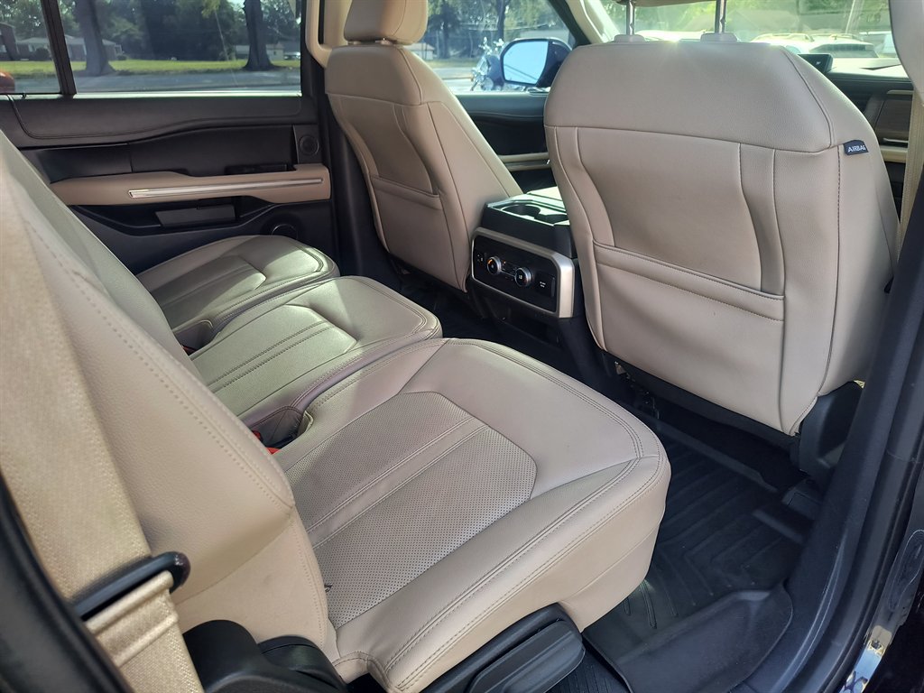 Used 2022 Ford Expedition Max Limited AWD/4WD image 24
