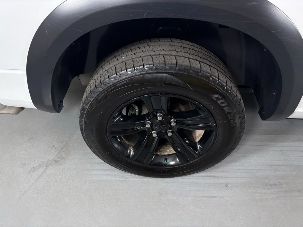 Used 2024 RAM 1500 Warlock AWD/4WD image 14