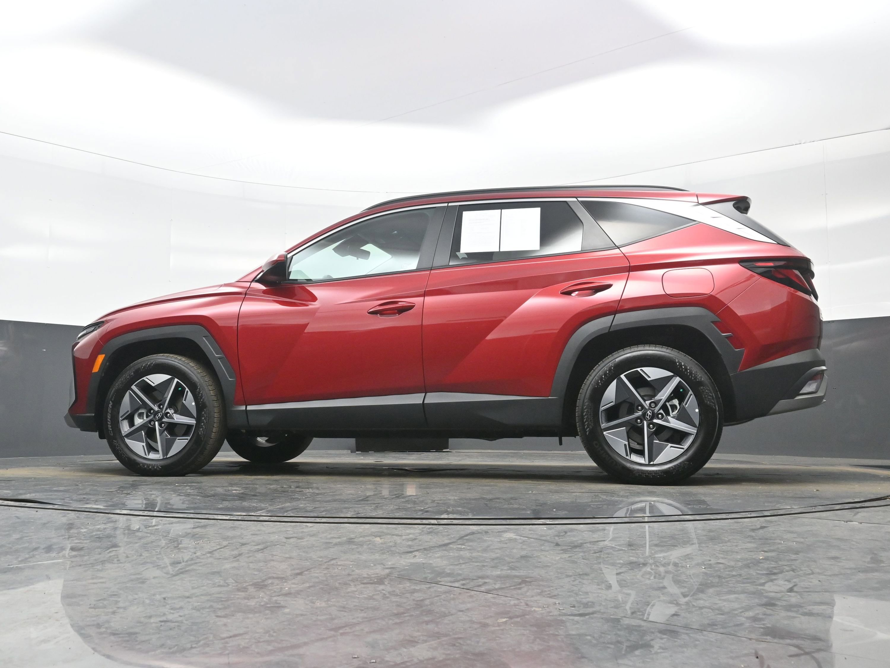 Certified 2025 Hyundai Tucson SEL image 28