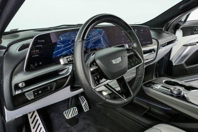 Used 2023 Cadillac Lyriq 2WD image 4