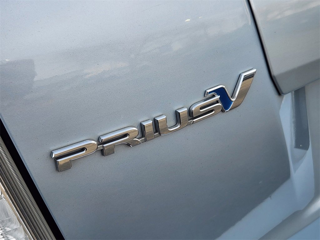 Used 2015 Toyota Prius V Five image 7