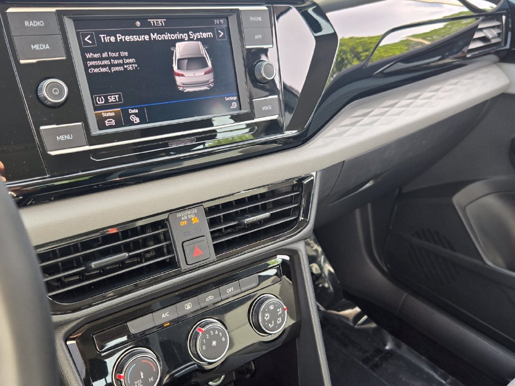 Certified 2024 Volkswagen Taos S FWD image 20