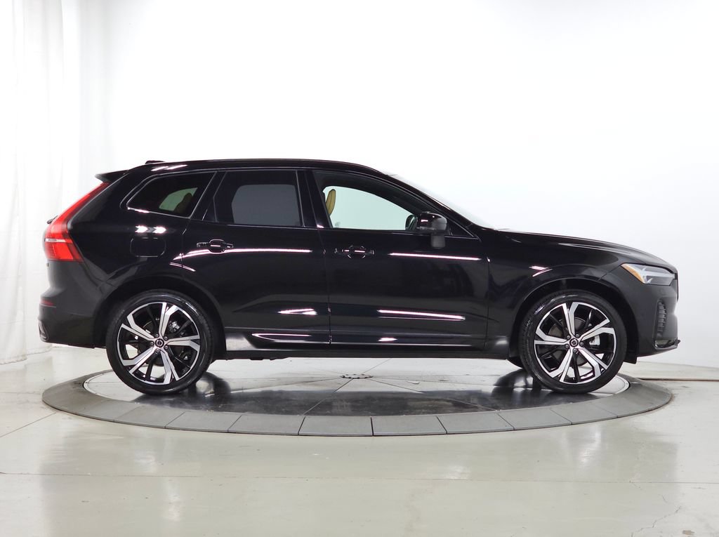 Used 2025 Volvo XC60 B5 Ultra w/ Protection Package Premier AWD/4WD image 10