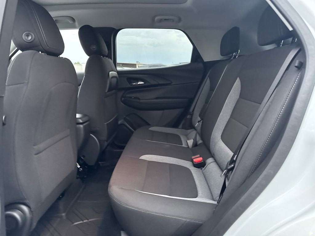 New 2026 Chevrolet TrailBlazer LT w/ LT Cold Weather Package FWD image 12