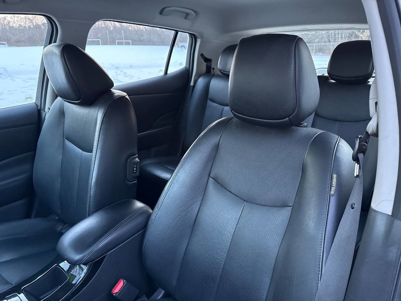 Used 2016 Nissan Leaf SL w/ Premium Package image 13