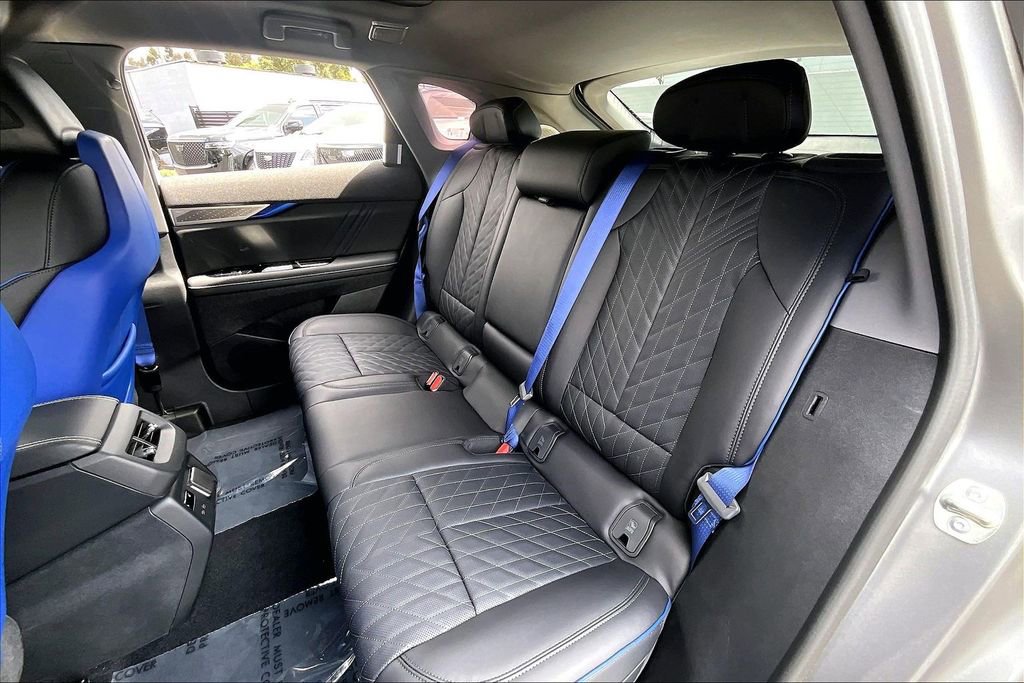 New 2026 Cadillac Optiq V AWD/4WD image 29
