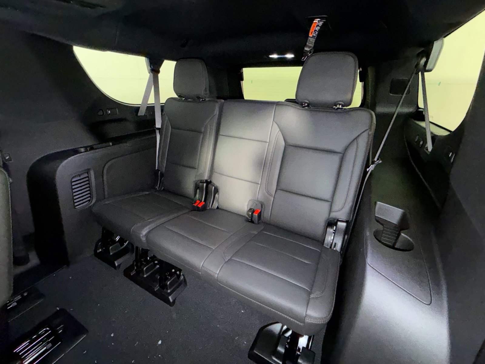 New 2026 Chevrolet Suburban High Country AWD/4WD image 26