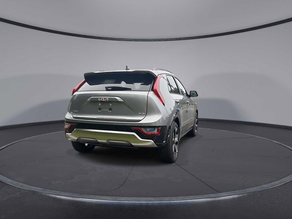 New 2025 Kia Niro SX Touring image 7