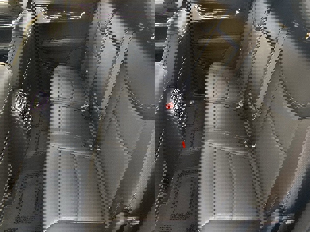 Certified 2022 Cadillac XT5 Premium Luxury w/ LPO, Floor Liner Package image 19