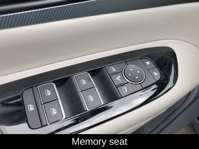 Certified 2025 Nissan Murano Platinum w/ Cargo Package AWD/4WD image 24
