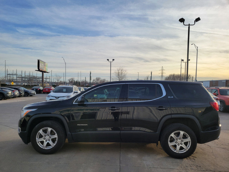 Used 2018 GMC Acadia SLE w/ LPO, Floor Liner Package image 4