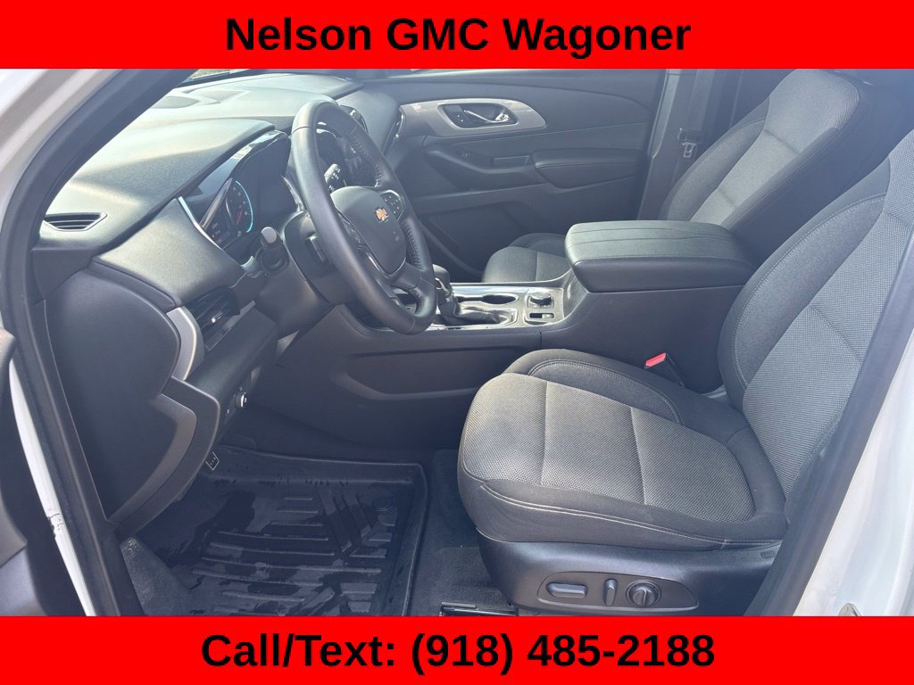 Used 2022 Chevrolet Traverse LT FWD image 14