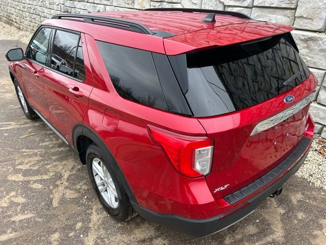 Certified 2024 Ford Explorer XLT w/ Equipment Group 202A image 4
