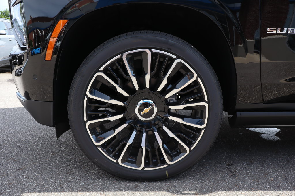 New 2026 Chevrolet Suburban High Country AWD/4WD image 35