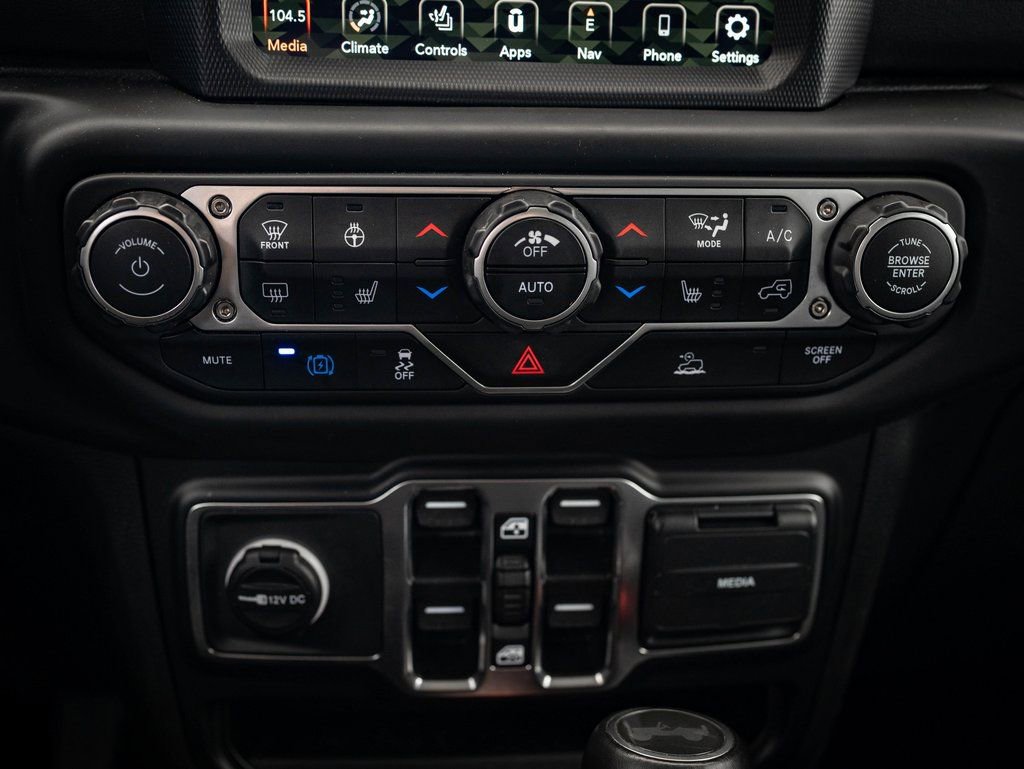 Used 2023 Jeep Wrangler Unlimited Sahara w/ Cold Weather Group image 37