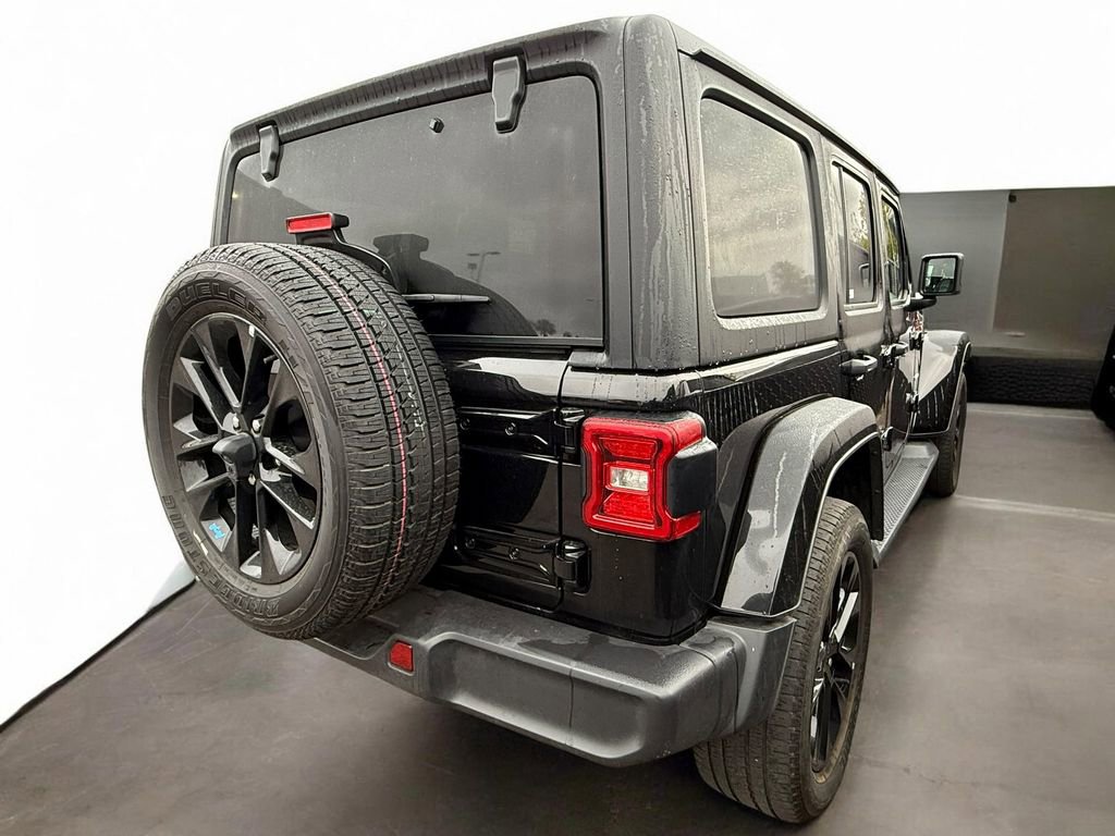 Used 2023 Jeep Wrangler Unlimited Sahara image 19