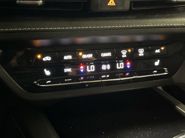 Certified 2023 Buick Envision Essence AWD/4WD image 19