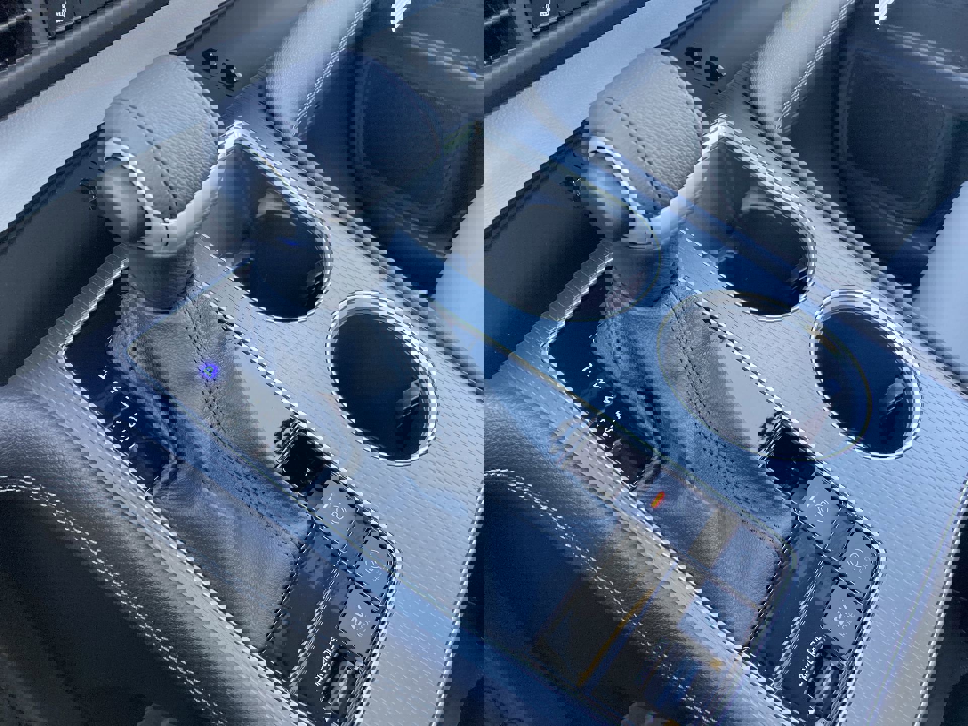 Certified 2025 Toyota Sienna XLE image 23