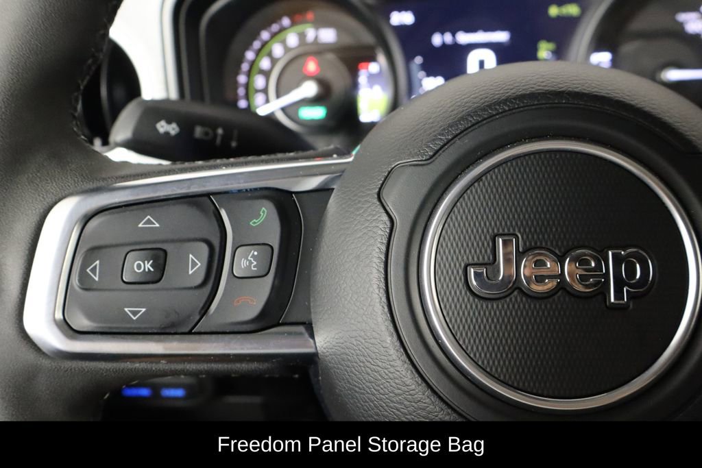 Used 2025 Jeep Wrangler Unlimited Sahara image 8