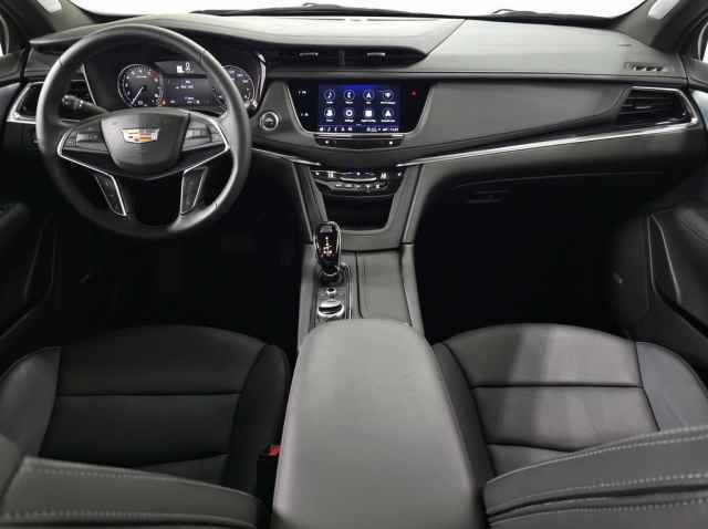 New 2025 Cadillac XT5 Premium Luxury w/ LPO, Floor Liner Package image 9