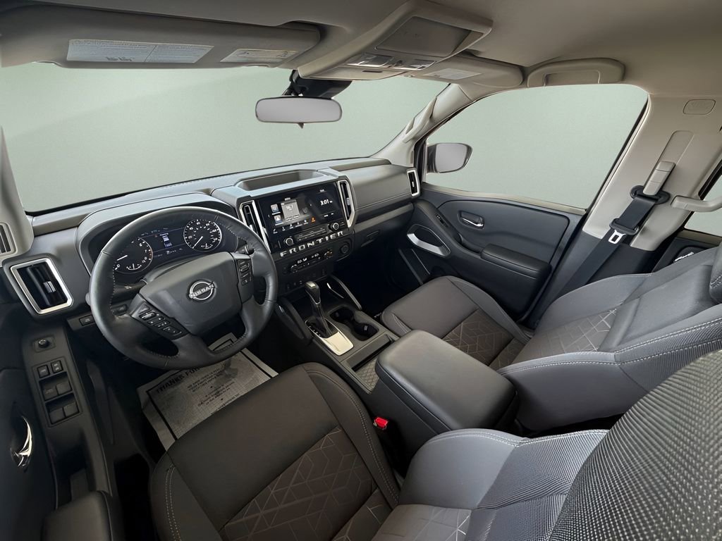 Used 2025 Nissan Frontier SV w/ SV Convenience Package image 18