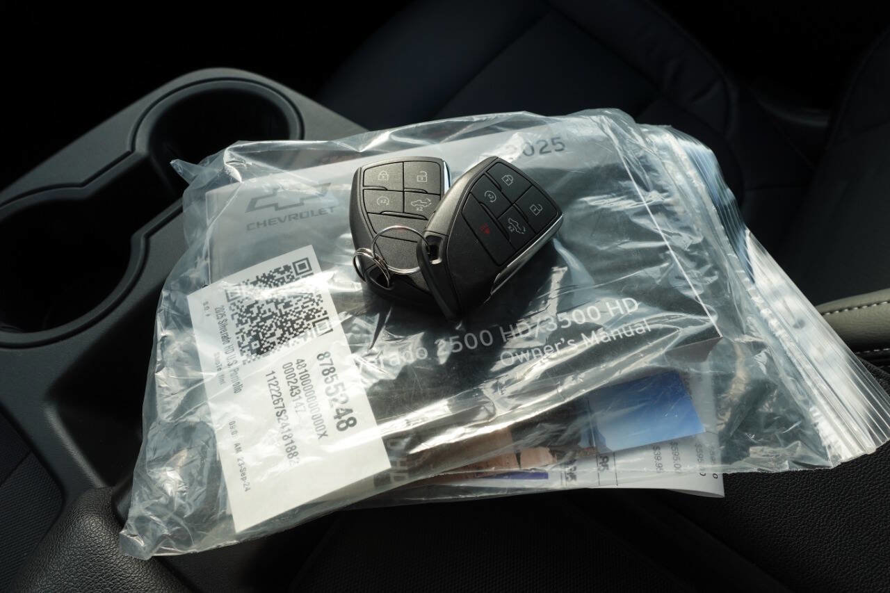 Used 2025 Chevrolet Silverado 2500 Custom w/ Custom Value Package image 55