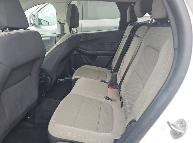 Used 2022 Ford Escape SE w/ SE Sport Appearance Package image 14