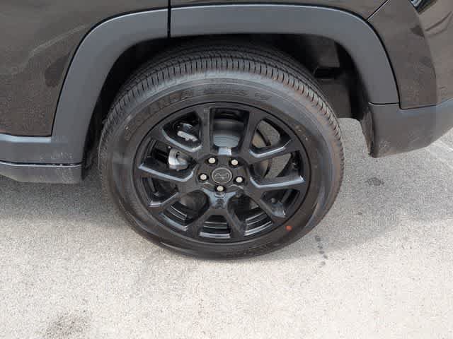 New 2026 Jeep Compass Latitude AWD/4WD image 14
