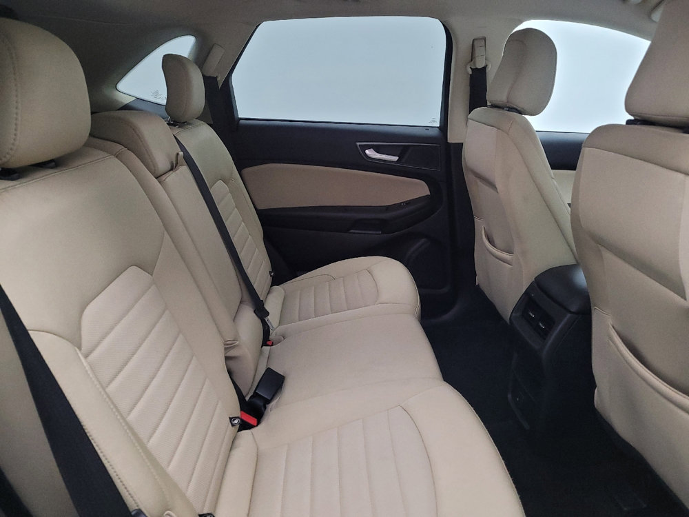 Used 2020 Ford Edge SE AWD/4WD image 19