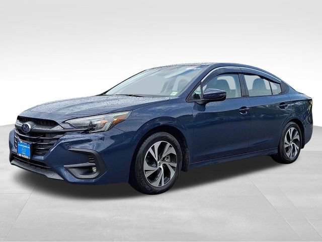Used 2023 Subaru Legacy Premium AWD/4WD image 3