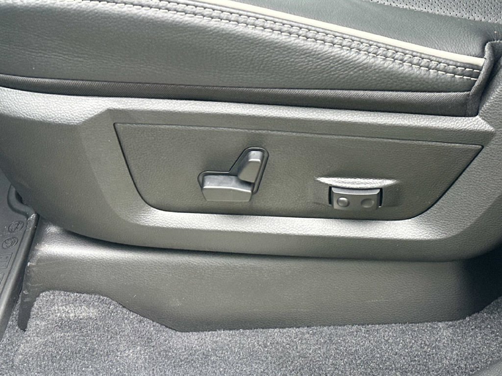 New 2026 RAM 3500 Limited AWD/4WD image 18