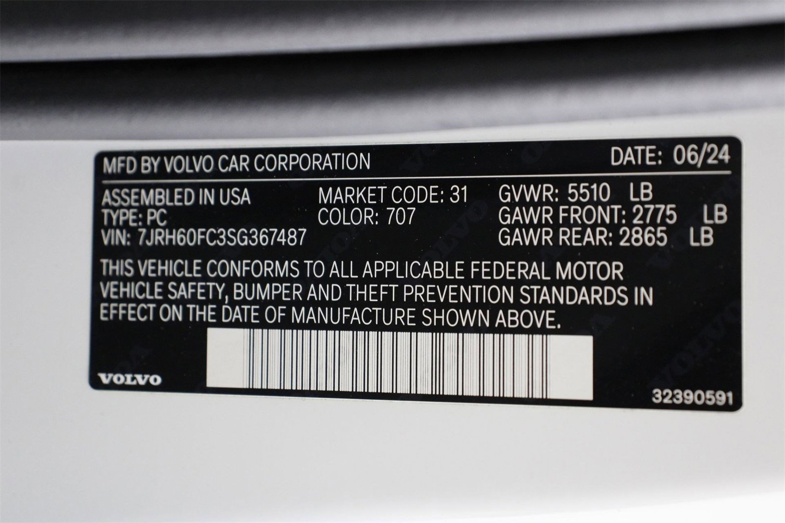 Certified 2025 Volvo S60 T8 Plus w/ Climate Package image 16