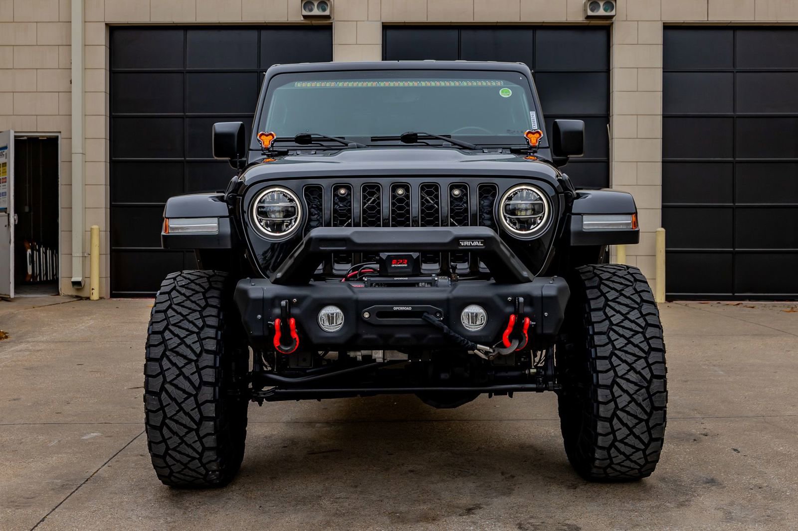 Used 2022 Jeep Gladiator Rubicon w/ LED Lighting Group AWD/4WD image 2